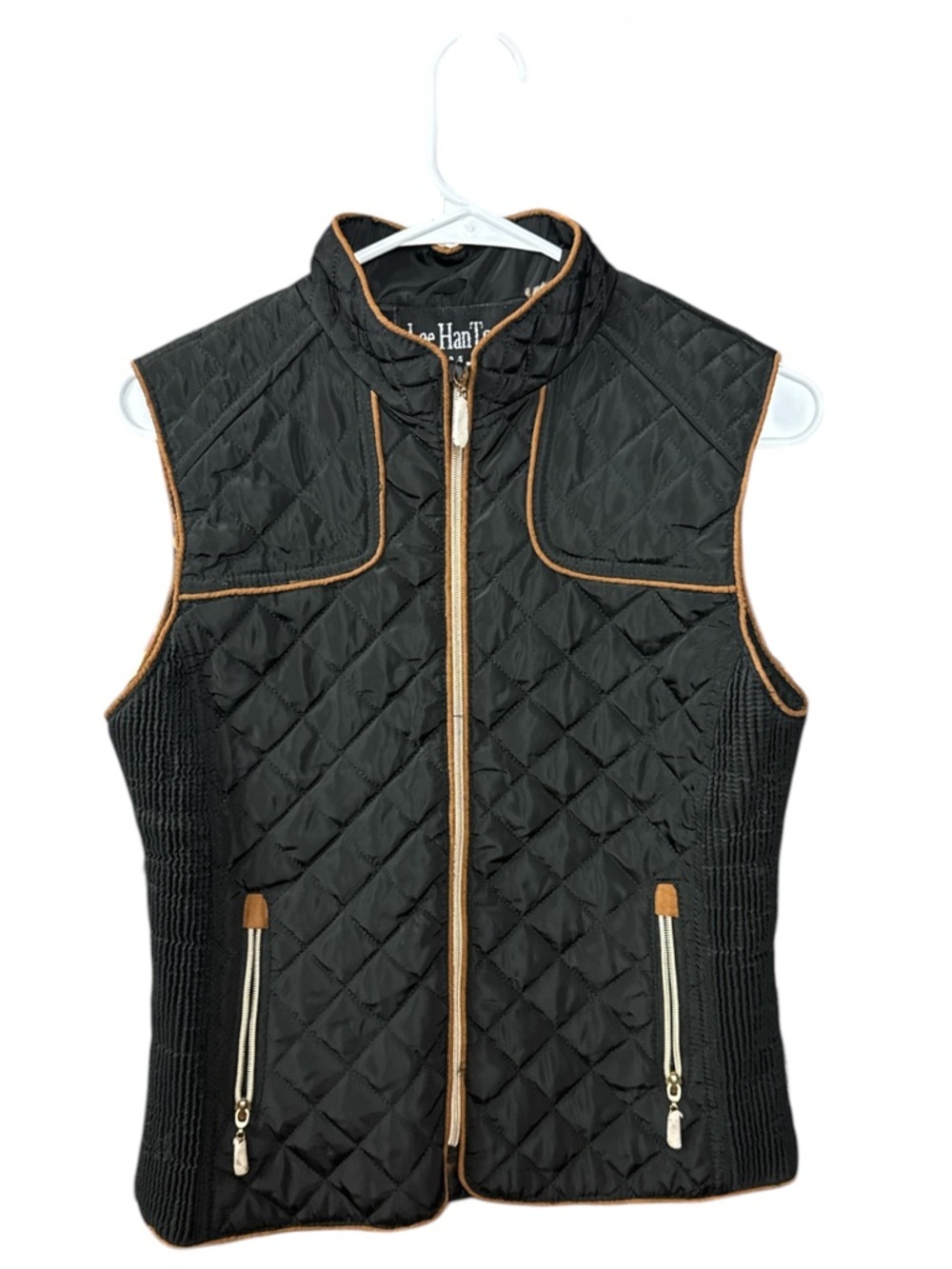NWT Lee HanTon Quilted Puffer Vest Black with Leopard Faux Fur Lining - Medium - Picture 2 of 9